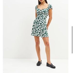 Reformation -  worn twice - Pacey Dress - Size 8